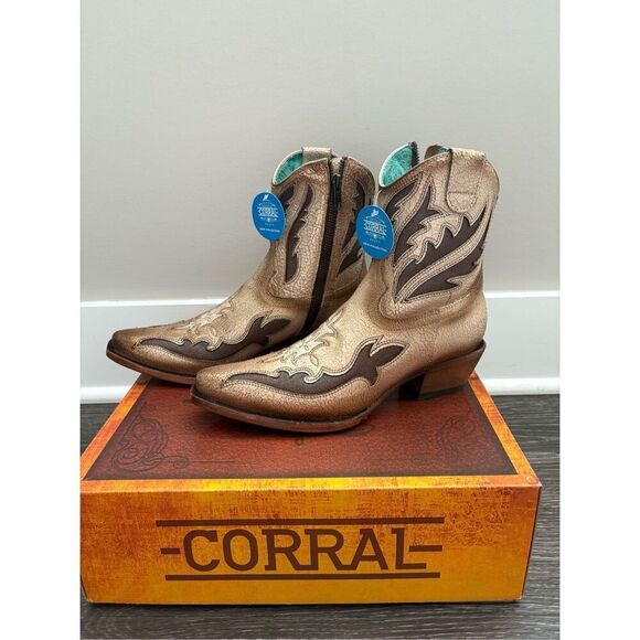 NIB Corral Bone/Brown Inlay & Embroidery Ankle Boot Size 7.5 - Picture 4 of 9